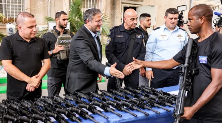 واشنطن تعلق ترخيص بيع أكثر من 20 ألف بندقية لـ”إسرائيل”