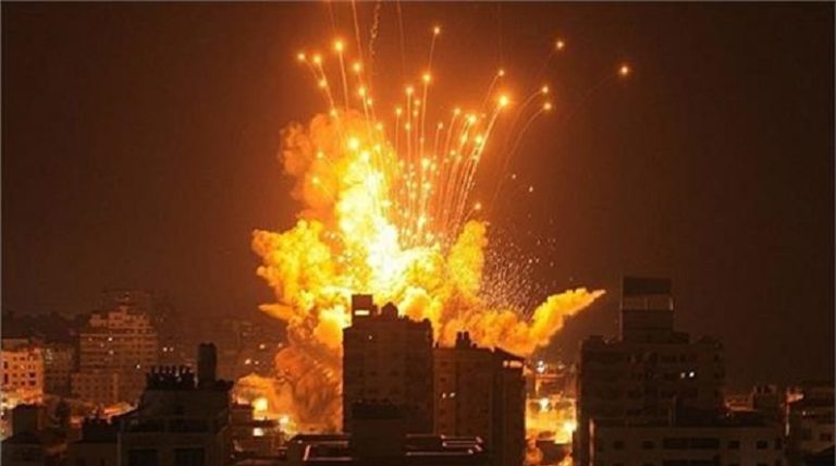 بالفيديو.. سلسلة غارات على حارة الزيتون في بيت حانون