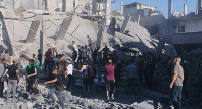 شهداء وجرحى بالقصف الاسرائيلي على حي اليرموك