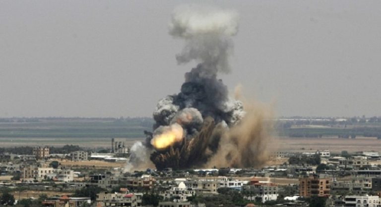 رشقة صواريخ كبيرة على “تل أبيب”.. وقصف على “أسدود” و”عسقلان” (فيديو)