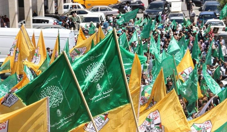 “وول ستريت جورنال”: “حماس” تجري محادثات سرية مع “فتح”