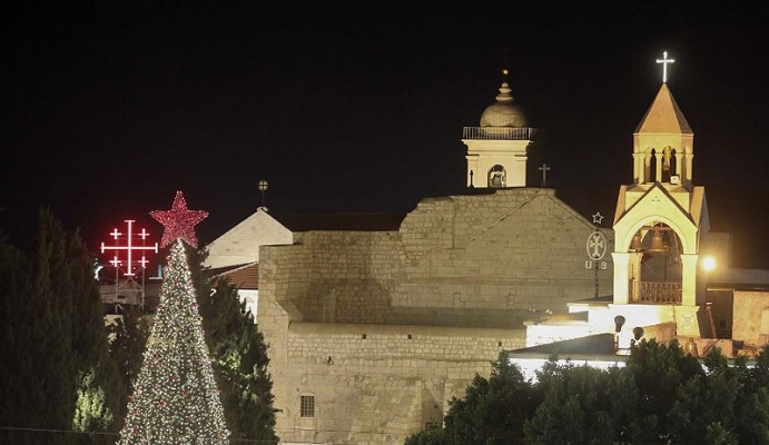 بالصور.. بماذا إستبدلت كنيسة المهد شجرة الميلاد؟