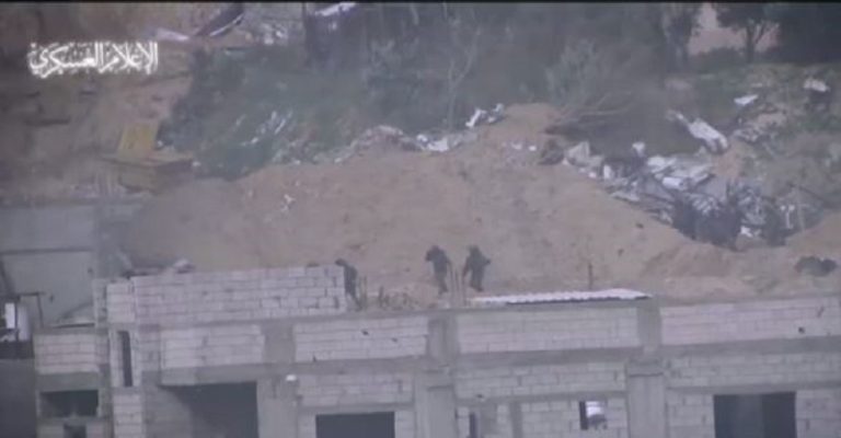 بالفيديو.. “القسام” تلتحم مع العدو في غزة!