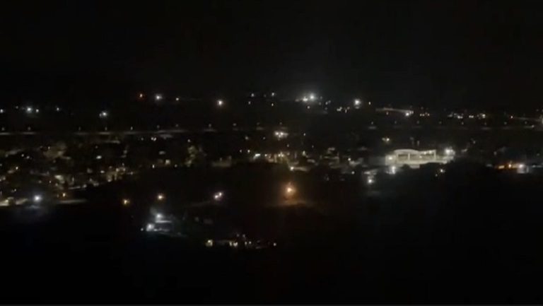 بالفيديو.. صواريخ المقاومة تتساقط على عمق كيان الاحتلال