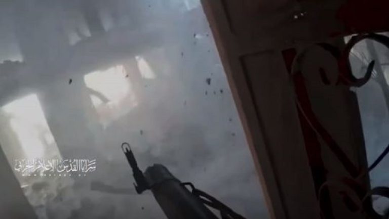 بالفيديو.. “سرايا القدس” تستهدف آليات وجنود العدو في غزة