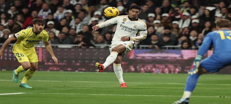 ريال مدريد يهزم فياريال ويتصدر مؤقتا ترتيب الليغا