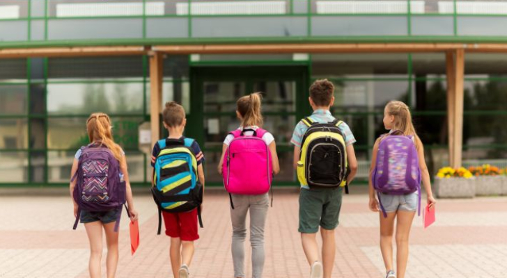 مدرسة أميركية تطرد طالباً لأن والدته تدعم فلسطين!