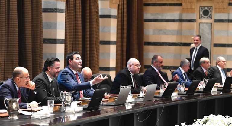 جلسة لمجلس الوزراء في السرايا يوم الجمعة