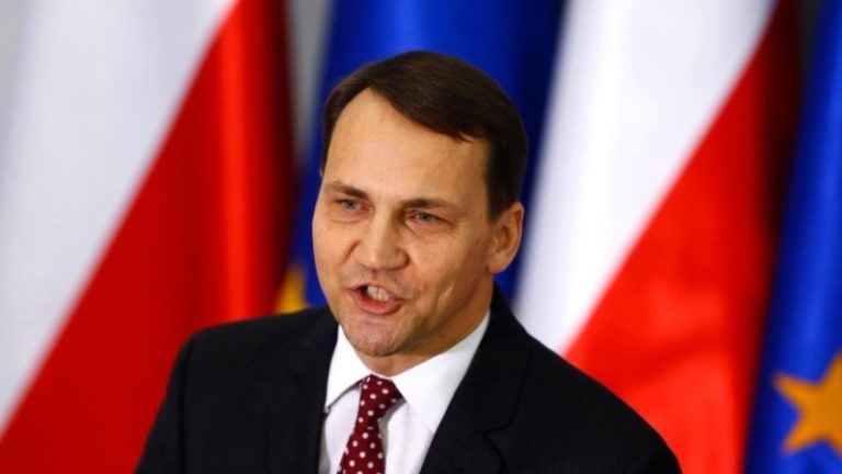 وزير خارجية بولندا يصل أوكرانيا