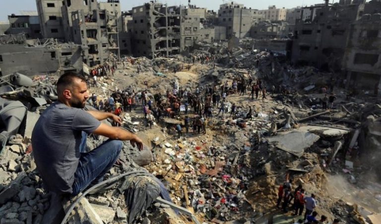 شهداء بغارات على وسط قطاع غزة