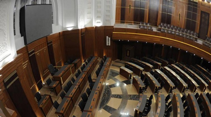 تشريع الضرورة: كرمى لعون… “يكرم” نبيه بري!