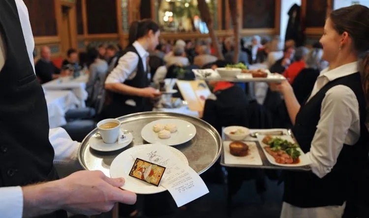 إشغال المطاعم يفوق 80%: “حقنة مورفين” للقطاع السياحي