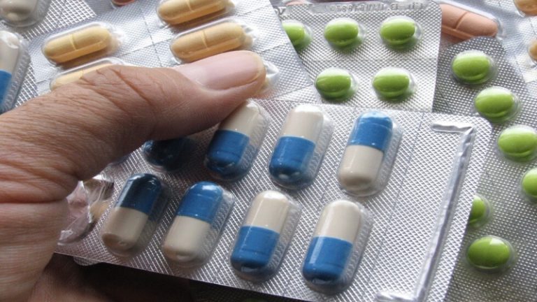 مخاطر تواجهنا بعد تناول المسكنات المنومة!