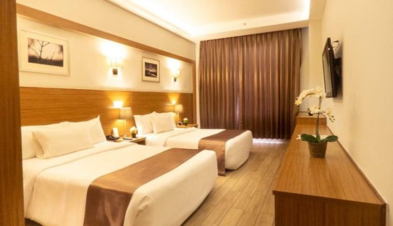 بشرى للمؤسسات السياحية والفنادق: إلغاء الزيادات على فواتير الكهرباء