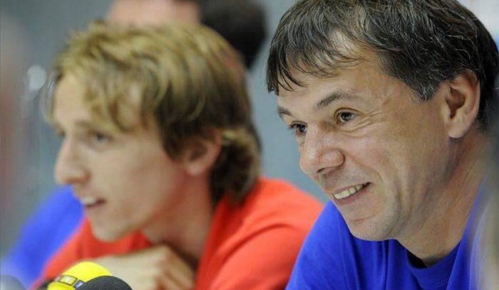 إتحاد كرة القدم يفك الإرتباط مع مدرب منتخب لبنان