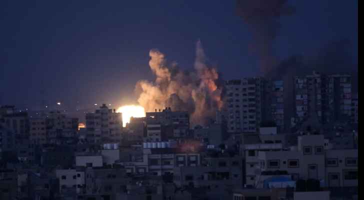 توقف الإتصالات والإنترنت بشكل كامل في غزة