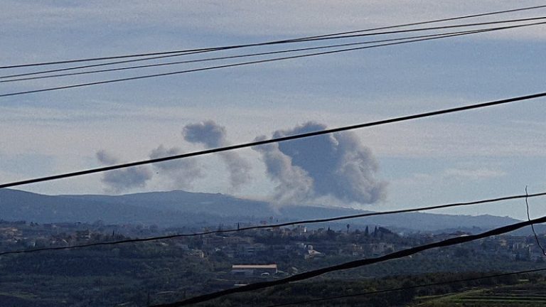 بالفيديو.. 3 غارات جوية على “جبل بلاط”