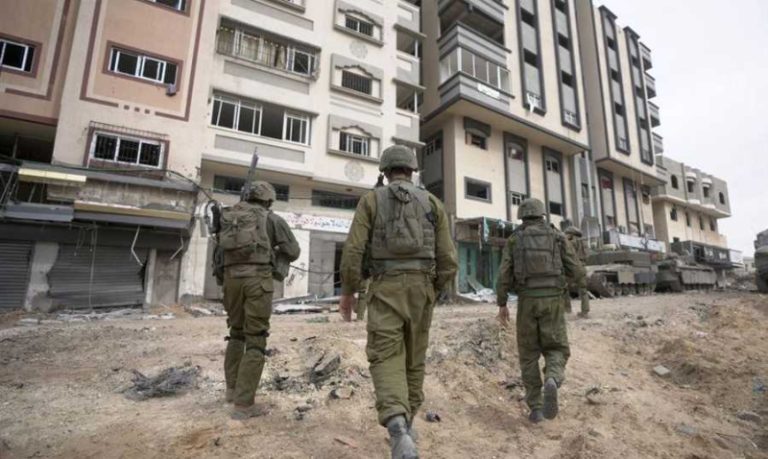 بالفيديو.. الإحتلال الإسرائيلي يقتحم مناطق في الضفة
