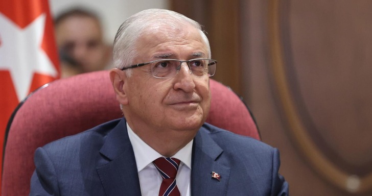 وزير الدفاع التركي: قصفنا 70 موقعاً لجماعات كردية في سوريا والعراق