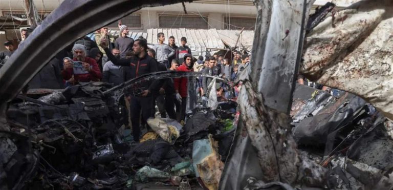 عشرات الشهداء بقصف للعدو على غزة