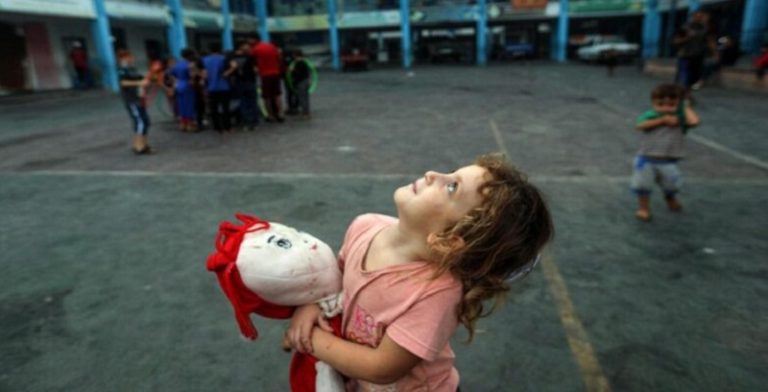 “الأونروا”: التعليم في غزة مدمَّر ومئات الآلاف حُرموا منه