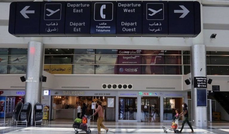مطار بيروت إلى ما قبل الإنترنت!