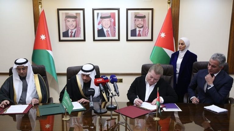 السعودية تقدم الجزء الأخير من منحة دعم الموازنة للأردن