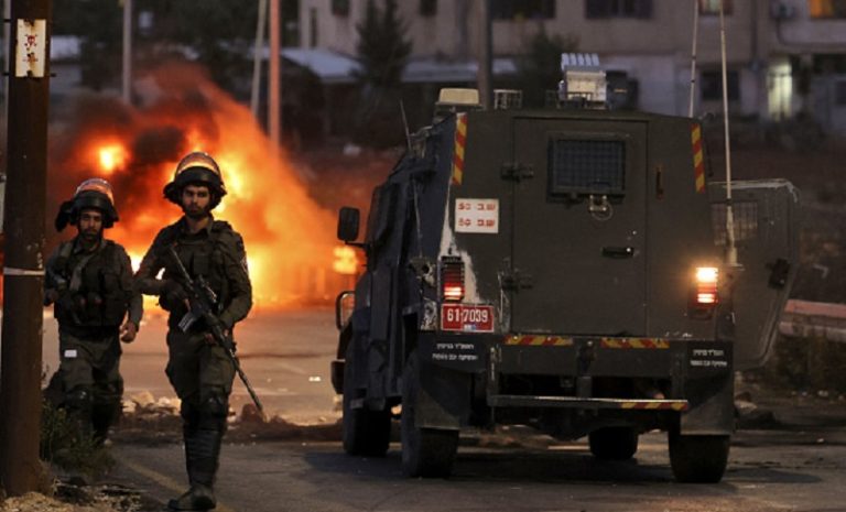 اقتحامات واعتقالات في “الضفة”.. وجريح