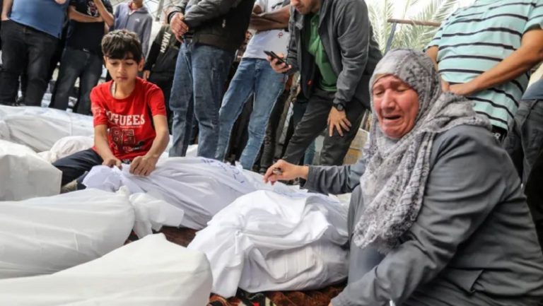 25 ألفاً و900 شهيد في غزة