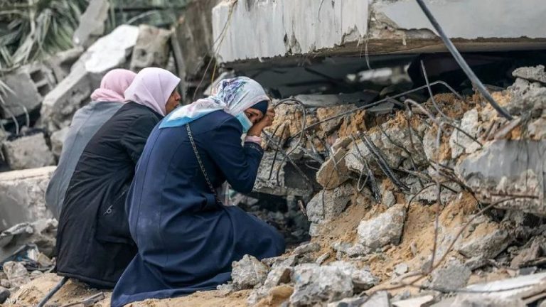 الاحتلال يستهدف أي جسم متحرك في خان يونس!