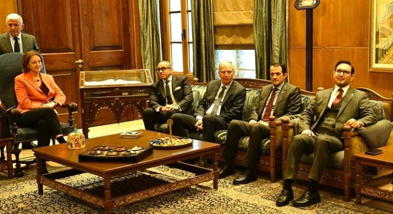 “شال من الحرير الصيني”.. لكلٍّ من واشنطن وطهران!