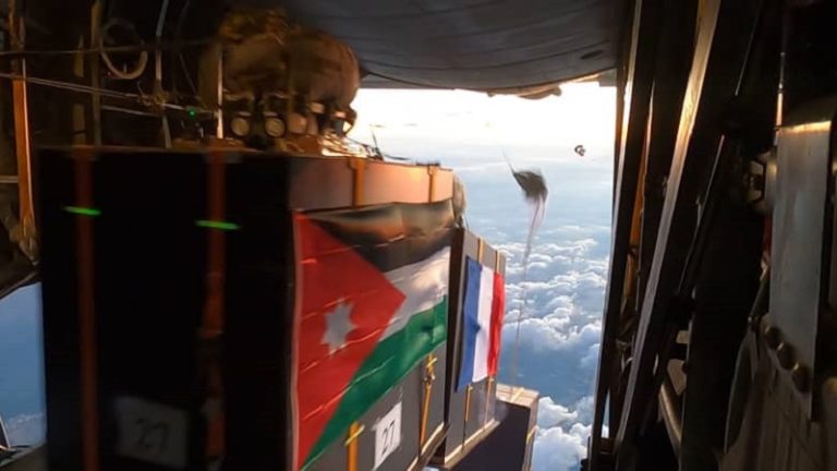 مساعدات فرنسية وأردنية عبر الجو لغزة