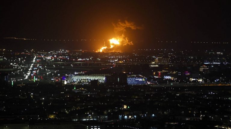 رداً على العدوان الأميركي-البريطاني.. صواريخ “أنصار الله” تستهدف شرق عدن