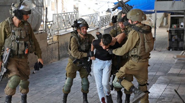 اقتحامات واعتقالات في الضفة الغربية