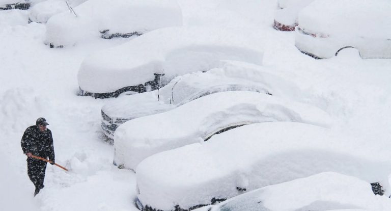 قتلى بموجة برد قارسة في أميركا