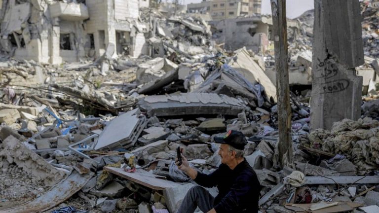 غزة تشهد أطول انقطاع للاتصالات منذ بدء الحرب