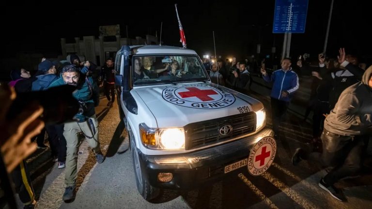 ما آخر تطورات ملف الأسرى في غزة؟