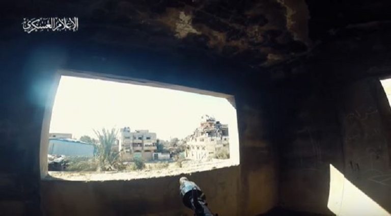 بالفيديو.. “القسام” تستهدف جنود وآليات وحصون للعدو في غزة