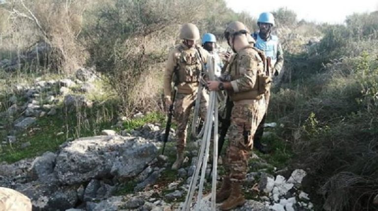 الجيش: عثرنا على 5 خراطيم لضخ مواد حارقة ممدودة من قبل العدو