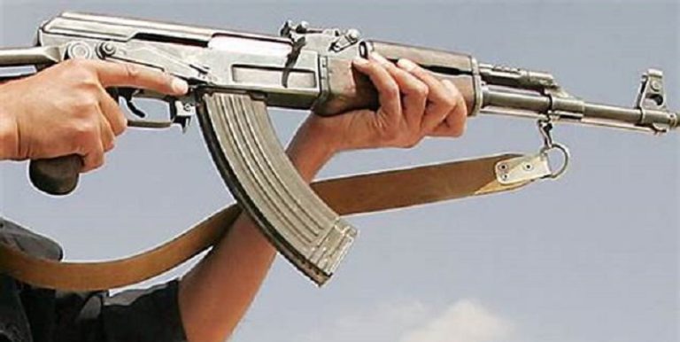 جندي إيراني يقتل زملاءه في كرمان