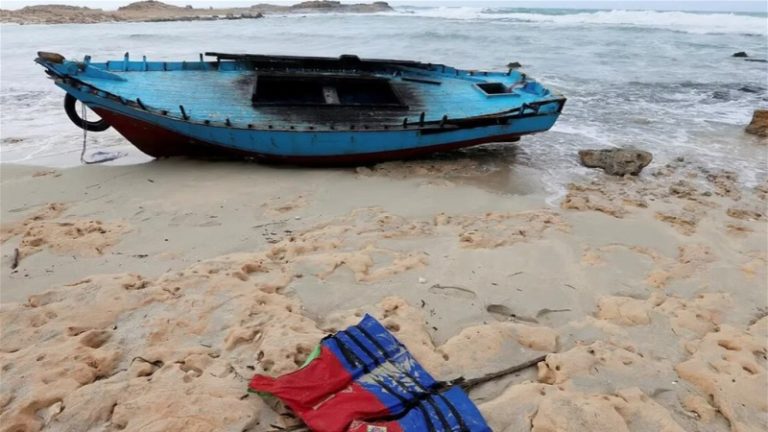 العثور على جثة سادسة من ضحايا قارب الهجرة في انطاليا!
