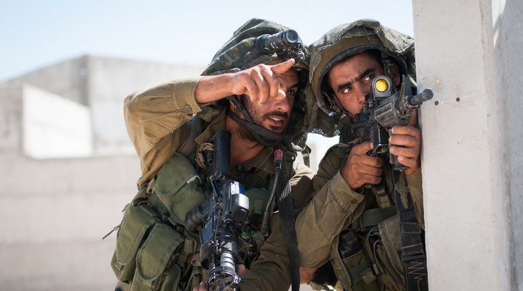 بالصور والفيديو ـ والدة أسير “إسرائيلي” تكشف فضيحة: الجيش قتله بالغاز!