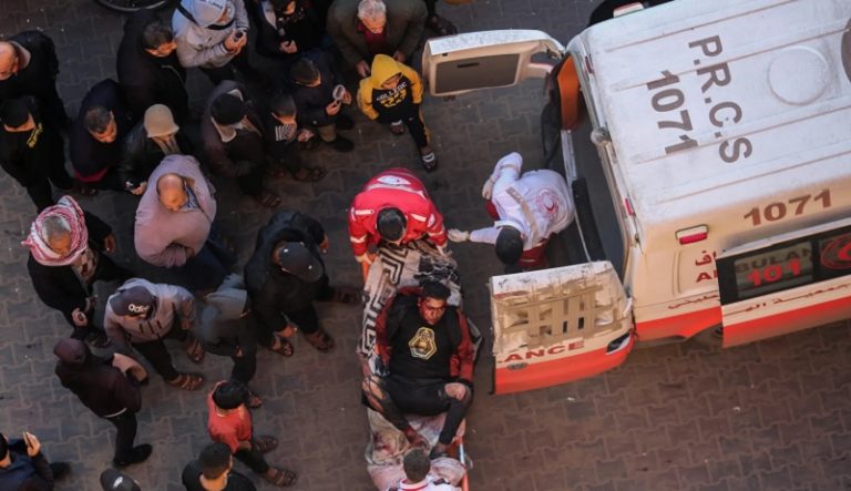 أطباء بلا حدود: “اسرائيل” تدمر بشكل منهجي نظام الرعاية الصحية في غزة