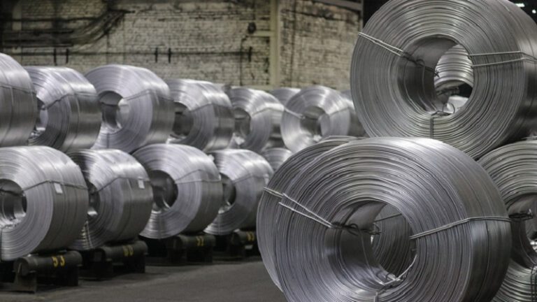 حزمة العقوبات الأوروبية الجديدة ستطال الألومنيوم الروسي؟