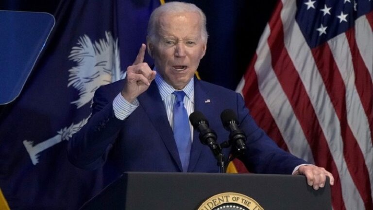 بايدن: لن أنسحب وسأهزم ترامب!