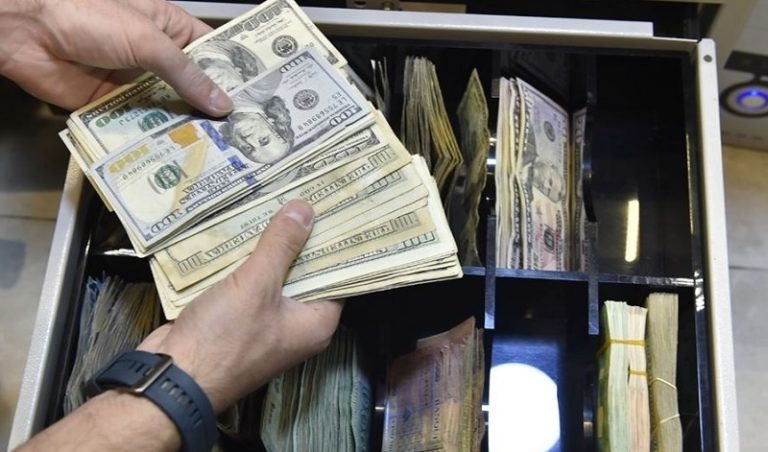 حملات لأصحاب مصالح تجارية ومصرفية على ضرائب إصلاحية