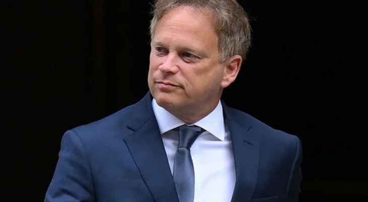 وزير الدفاع البريطاني: لا يمكن أن يستمر الوضع في البحر الأحمر على هذا النحو