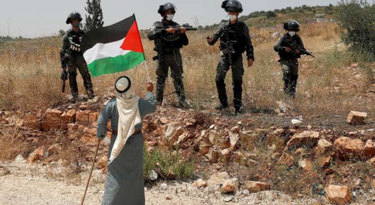 مسؤول “إسرائيلي” يحذر من إنتفاضة في الضفة الغربية