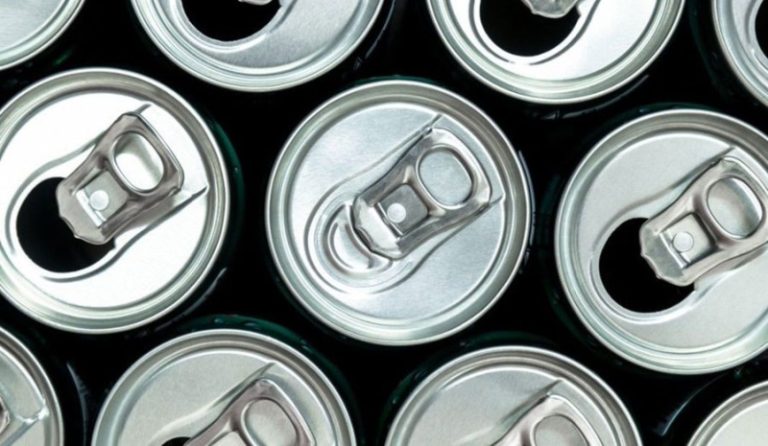 مشروبات الطاقة تؤدي لـ”الأفكار الانتحارية”!