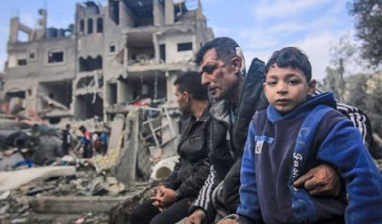 إحصائيات 87 يوماً من الحرب على غزة: 28,978 شهيداً ومفقوداً.. 56,697 جريحاً.. 1,9 مليون نازح!